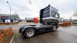 20260201-Tom-Holding-00044